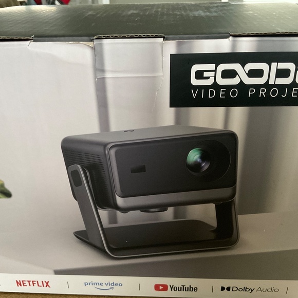 Goodee Video Projector - Picture 2 of 5
